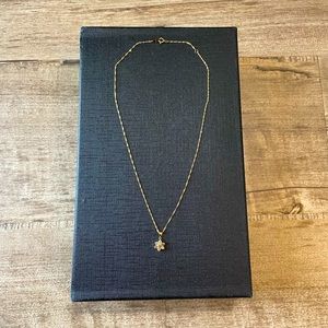 0.5CT Diamond Cluster Flower Pendant Necklace Solid 18K Gold